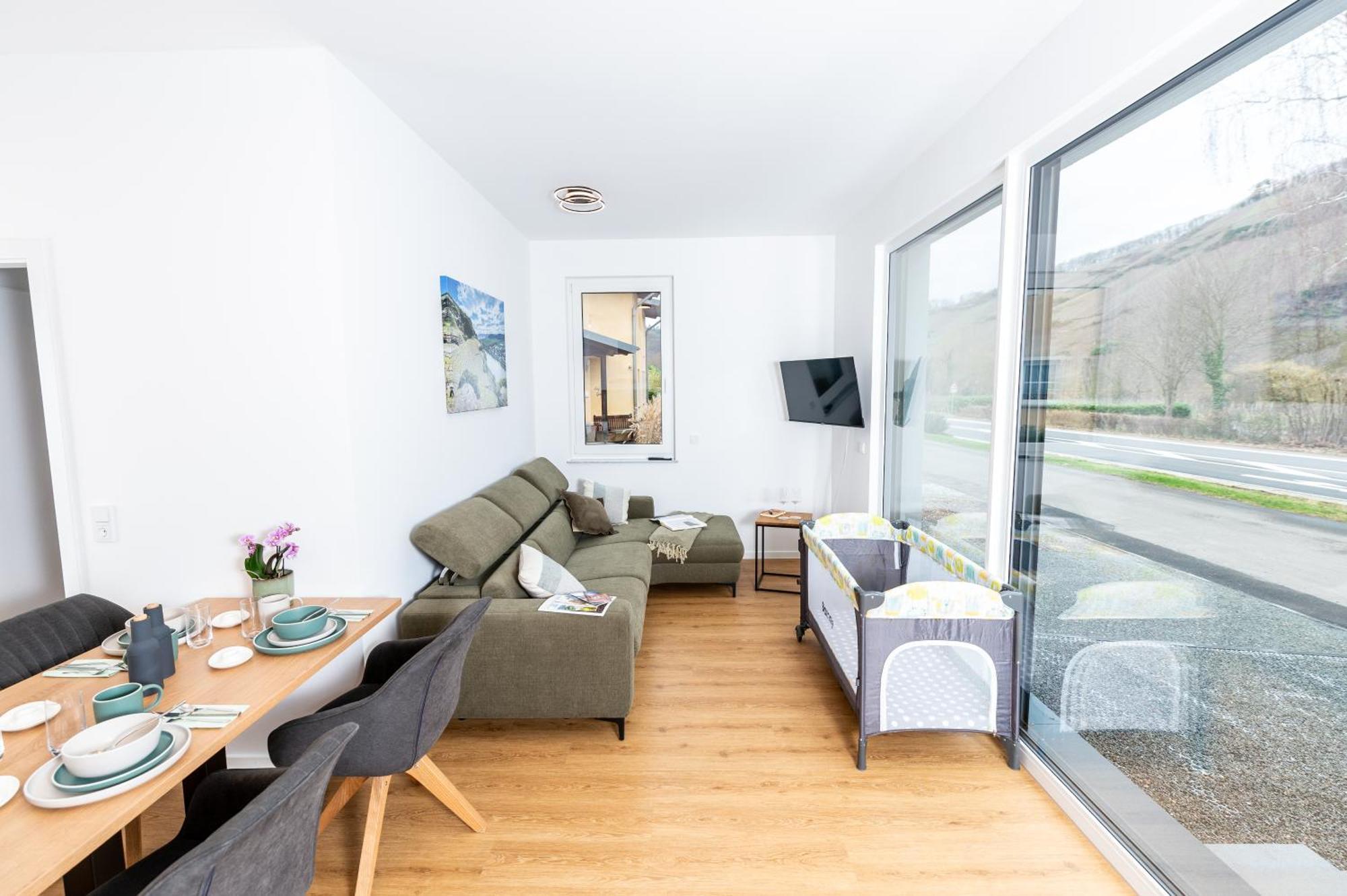Apartment Weingut Dr Hermann I Erden Екстер'єр фото